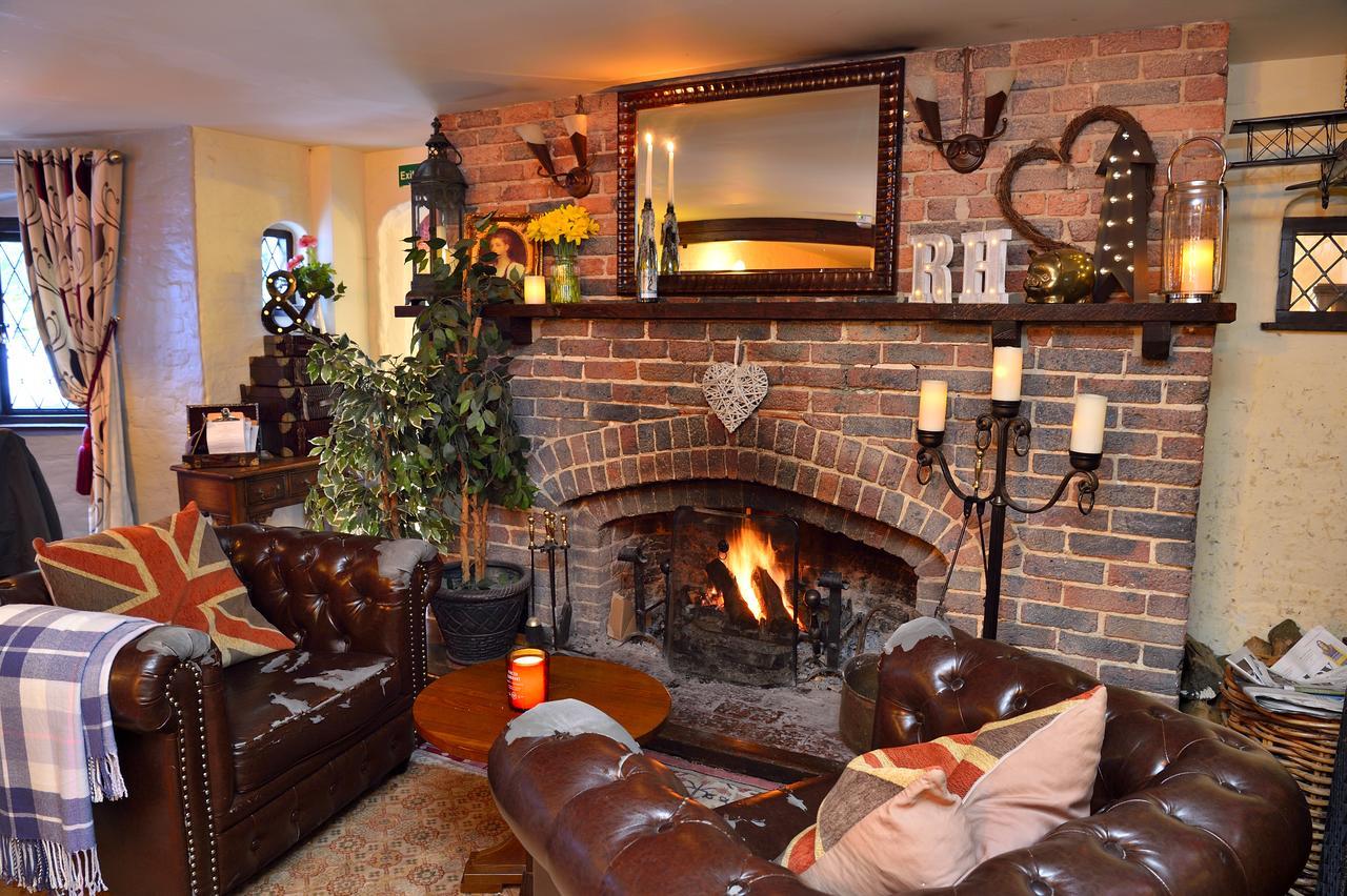 The Roundabout Hotel Pulborough Ngoại thất bức ảnh